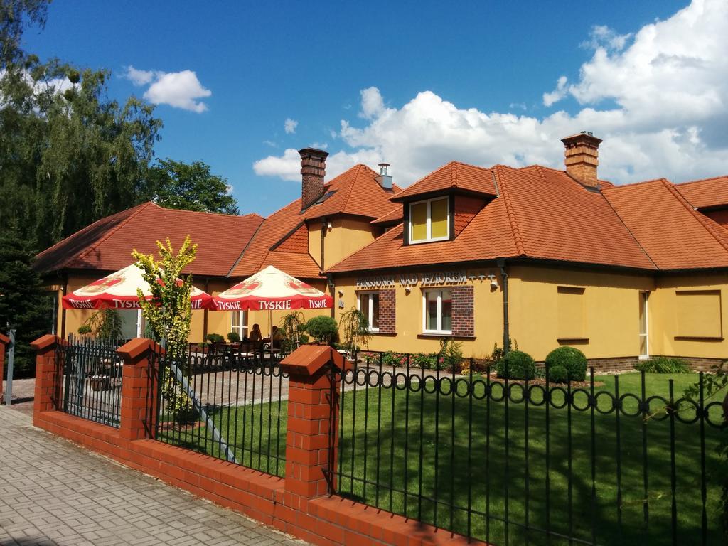Pensjonat Nad Jeziorem Hotel Myślibórz Exterior foto