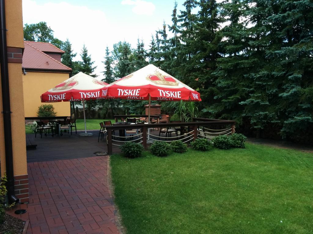 Pensjonat Nad Jeziorem Hotel Myślibórz Exterior foto